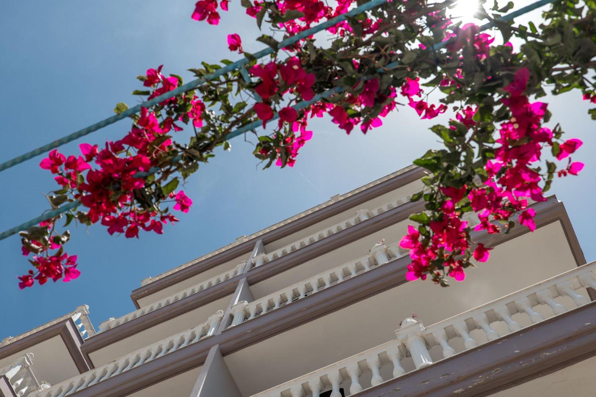 Keos Hotel Sarandë Exterior foto